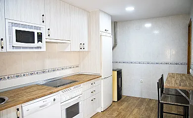 La Casa de los Bisa en Sanchidrian (Ávila) - Foto 13