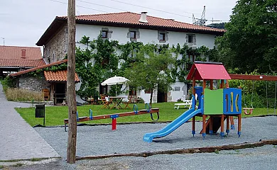 Casa Rural Aranburu en Zestoa (Guipuzcoa) - Foto 1