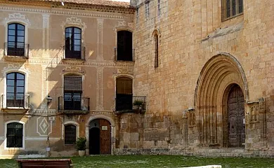 Casa Rural L'Abadia de Santes Creus en Santes Creus (Tarragona) - Foto 2