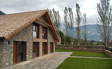 El Chinebro en Biescas del Valle de Bardaji (Huesca) - Foto 2