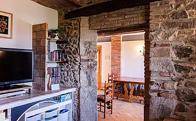 Agroturisme Sant Dionís en Campllong (Girona) - Foto 16