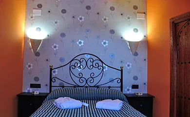 Casa SPA la Villa en Villanueva Del Campillo (Ávila) - Foto 4