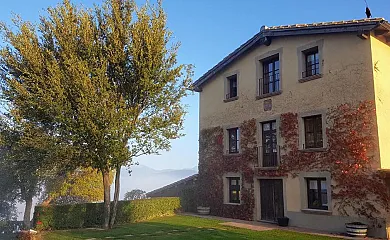 Cal Baró d´Abella y Casa La Torre Blanca en Cardona (Barcelona) - Foto 11