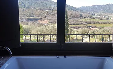 Cal Baró d´Abella y Casa La Torre Blanca en Cardona (Barcelona) - Foto 13