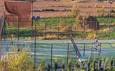 Cal Baró d´Abella y Casa La Torre Blanca en Cardona (Barcelona) - Foto 6