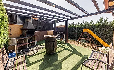 Alojamiento Rural Valle de Juarros en San Adrián de Juarros (Burgos) - Foto 3