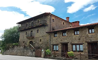 Posada y Viviendas Rurales Fuente de Güelo en San Bartolomé de Meruelo (Cantabria) - Foto 4