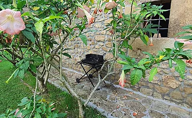 Posada y Viviendas Rurales Fuente de Güelo en San Bartolomé de Meruelo (Cantabria) - Foto 9