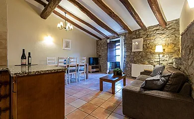 Alojamientos Rurales Can Llobet I, II, III y IV en Capmany (Girona) - Foto 11