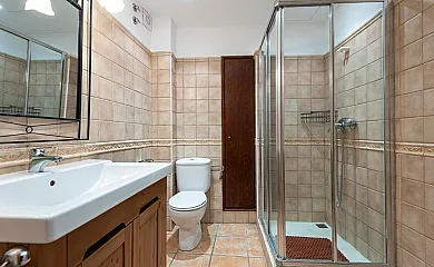 Alojamientos Rurales Can Llobet I, II, III y IV en Capmany (Girona) - Foto 12