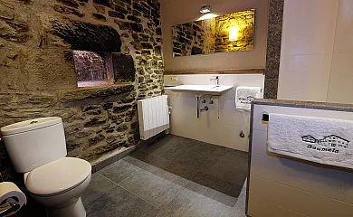 Masía Baumala y Mas Danyans en Les Llosses (Girona) - Foto 14