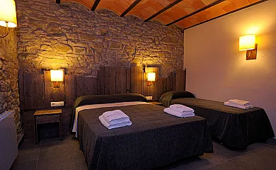 Masía Baumala y Mas Danyans en Les Llosses (Girona) - Foto 21