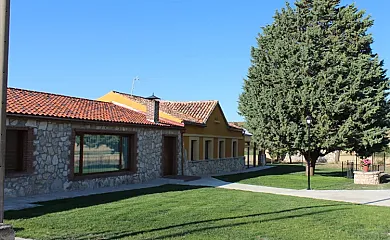 Finca Casa Rural Las Cercadas en Revilla Vallejera (Burgos) - Foto 2