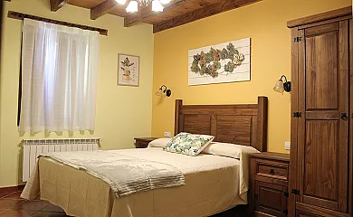 Finca Casa Rural Las Cercadas en Revilla Vallejera (Burgos) - Foto 5