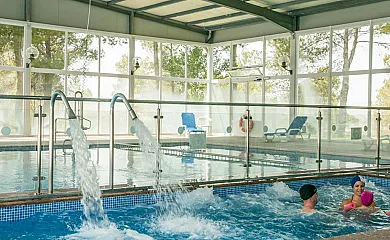 Cabañas Valle del Cabriel en Villatoya (Albacete) - Foto 2