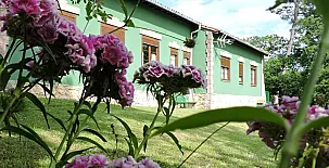 La Escuela de Premio 004