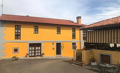 Salguero de Abajo en Perlora (Asturias) - Foto 3