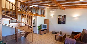 Estudio Superior Ático 004