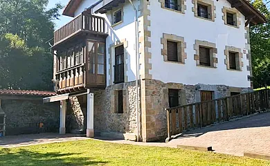 La Casa de la Costura en Solares (Cantabria) - Foto 1