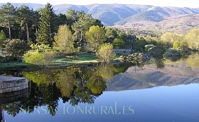 Alojamientos para grupos de 4 a 100 personas. PRECIOS ESPECIALES para familias en Navaluenga (Ávila) - Foto 16