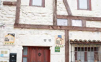 La Casa Escondida y La Otra en Cogeces Del Monte (Valladolid) - Foto 1