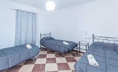 Cortijo Los Pinos en Villanueva de Algaidas (Málaga) - Foto 17