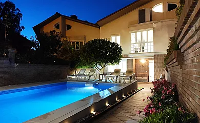 Vivienda Turística Villa Lujanbio en Hernani (Guipuzcoa) - Foto 1