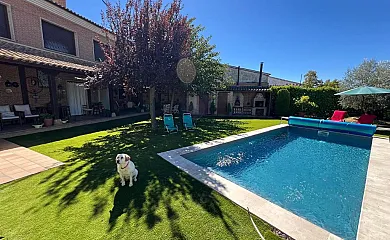 Casa Villa Luna en Magaz de Pisuerga (Palencia) - Foto 1