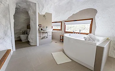 Casa Túnel Nido de Águilas en Alcala Del Júcar (Albacete) - Foto 9