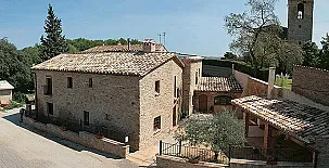 Can Menosa, Ca la Sastressa y El Graner 002