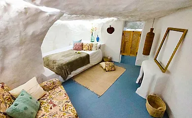 La Cueva Blanca en Alcala Del Júcar (Albacete) - Foto 2