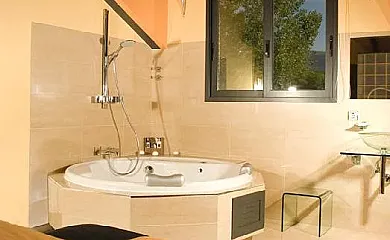 Alojamientos La Luz de la Sierra y Casa Rural Luces y Sombras de la Sierra de Guadarrama en Pradena (Segovia) - Foto 4