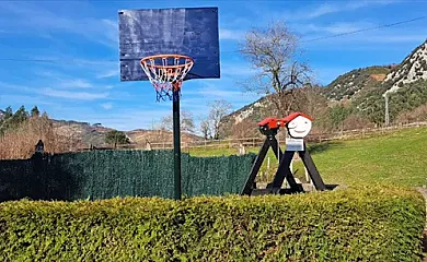 Los Avellanos en Celis (Cantabria) - Foto 4