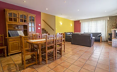 Fuente del Pino en San Leonardo de Yagüe (Soria) - Foto 2