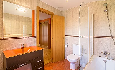 Fuente del Pino en San Leonardo de Yagüe (Soria) - Foto 11