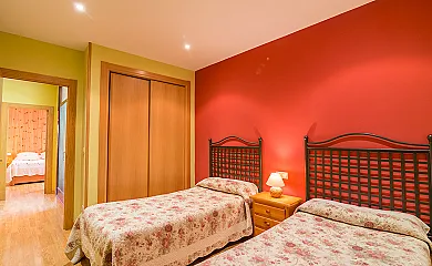 Fuente del Pino en San Leonardo de Yagüe (Soria) - Foto 13