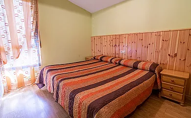 Fuente del Pino en San Leonardo de Yagüe (Soria) - Foto 18