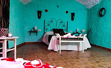 Cuevas Cazorla en Hinojares (Jaén) - Foto 2