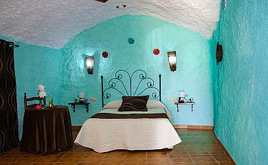 Cuevas Cazorla en Hinojares (Jaén) - Foto 3