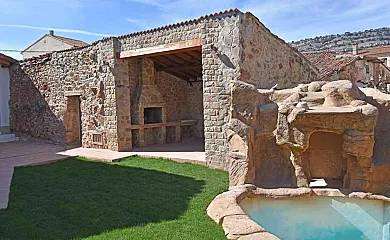 Casa Rural La Cueva del Agua en Fuentetoba (Soria) - Foto 1