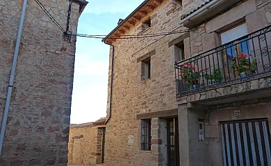El Farolillo de Piedra en Montejo de Tiermes (Soria) - Foto 1