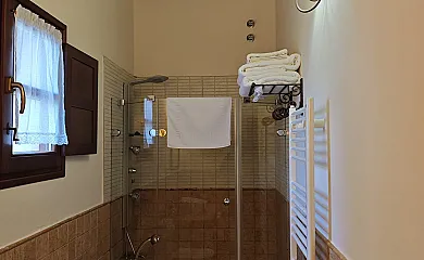 Alojamientos Rurales Casabuelo en Oviñana (Cudillero) (Asturias) - Foto 11