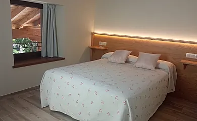 El Casar de Espejos en Los Espejos de la Reina (León) - Foto 7