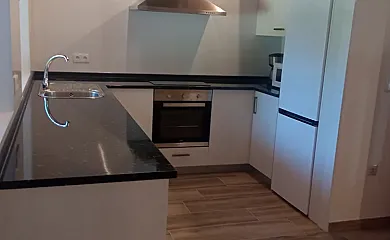 El Casar de Espejos en Los Espejos de la Reina (León) - Foto 8