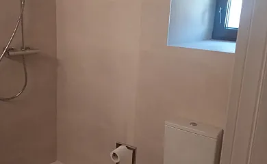 El Casar de Espejos en Los Espejos de la Reina (León) - Foto 11