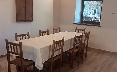 El Casar de Espejos en Los Espejos de la Reina (León) - Foto 4