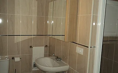 Casa Rural Del Río en Valdeolivas (Cuenca) - Foto 9