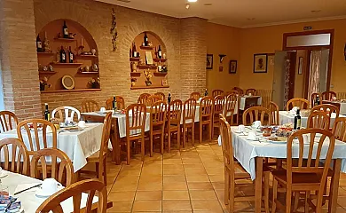 Casa Castro (Hostal-Rte.-Tur. Rural) en Alberuela de Laliena (Huesca) - Foto 4