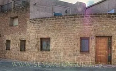 Casa Rural la Curva en Chiprana (Zaragoza) - Foto 1