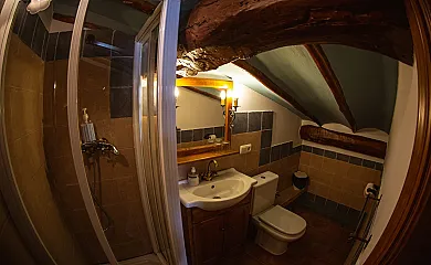 Casa Rural La Antigua Bodega y Lagos de San Isidro en Alcanadre (La Rioja) - Foto 22